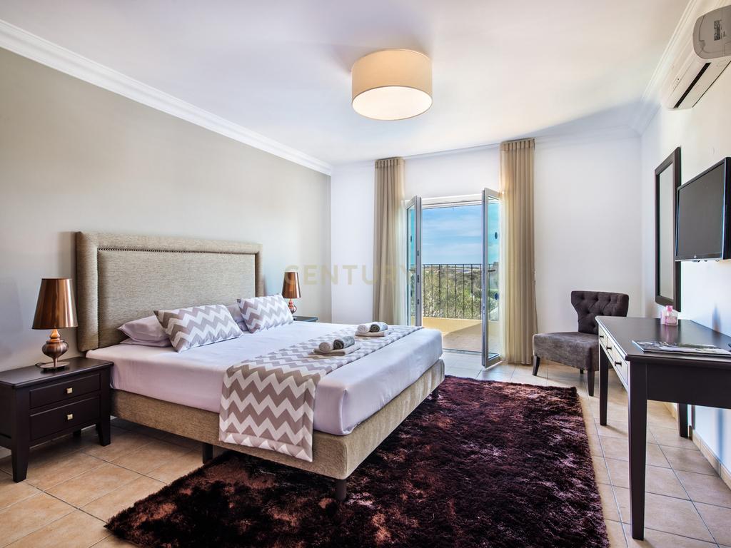 Luxuosa Moradia T4 em Olhão, Faro - 320m² por 795.000€ - Image 13